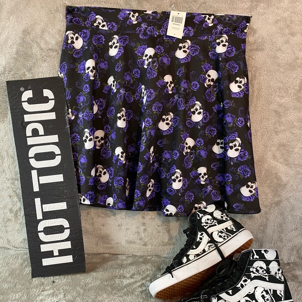 NWT Skull Skirt